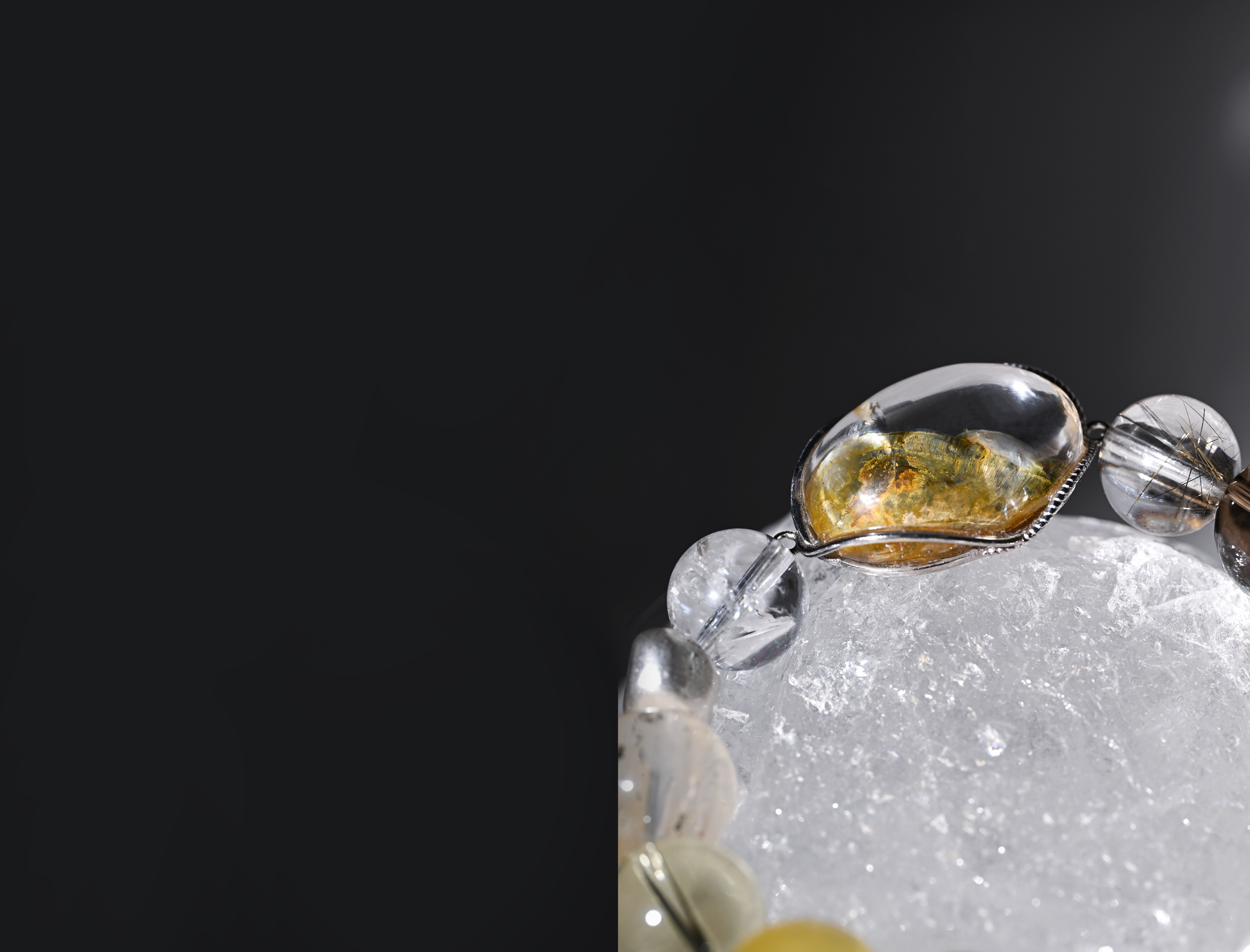 slider image slider_item_w9Bydf