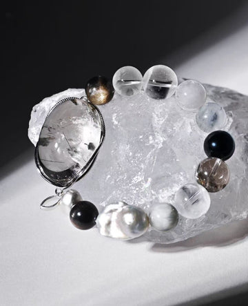 Bracelet: Rabbit Under Moonlight